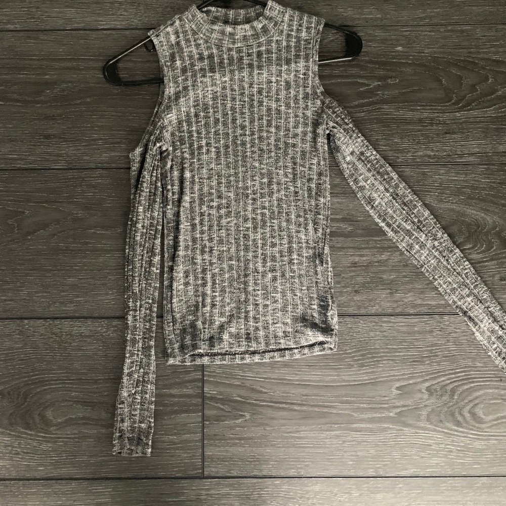 AmericanEagle open shoulder tight grey long sleeve